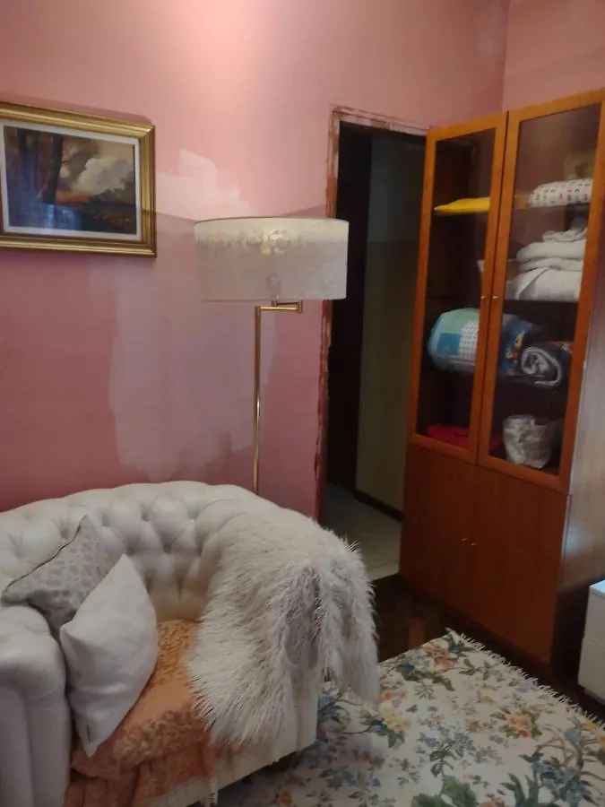 Aurora Apartment Bergamo Italy